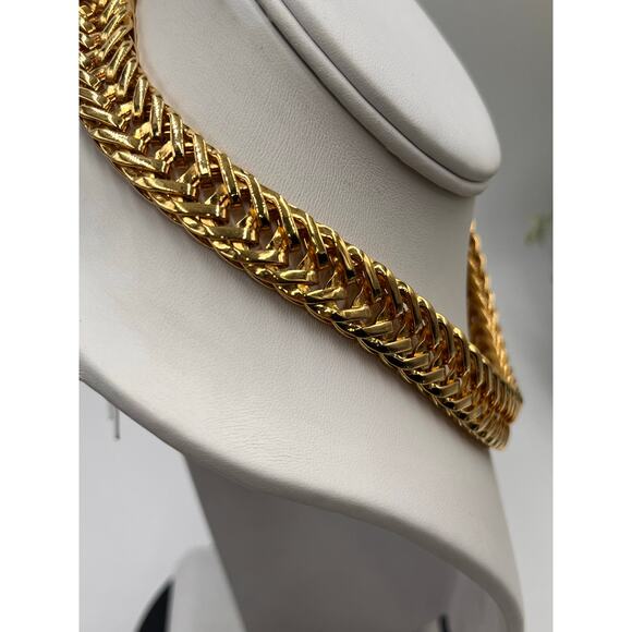 Ciner Authentic Vintage Polished Herringbone Wheat Link Heavy Chain Necklace - Picture 3 of 10